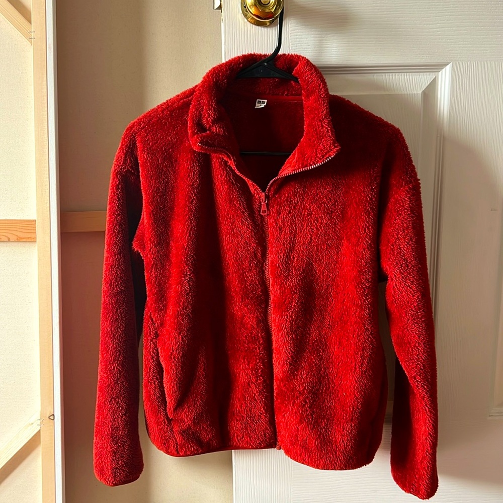 Uniqlo S Red Sherpa Zip-up jacket